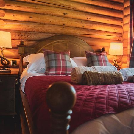 Tomatin - Luxury Two Bedroom Log Cabin With Hot Tub Berwick-upon-Tweed Exterior foto