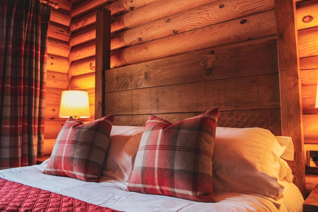 Tomatin - Luxury Two Bedroom Log Cabin With Hot Tub Berwick-upon-Tweed Exterior foto